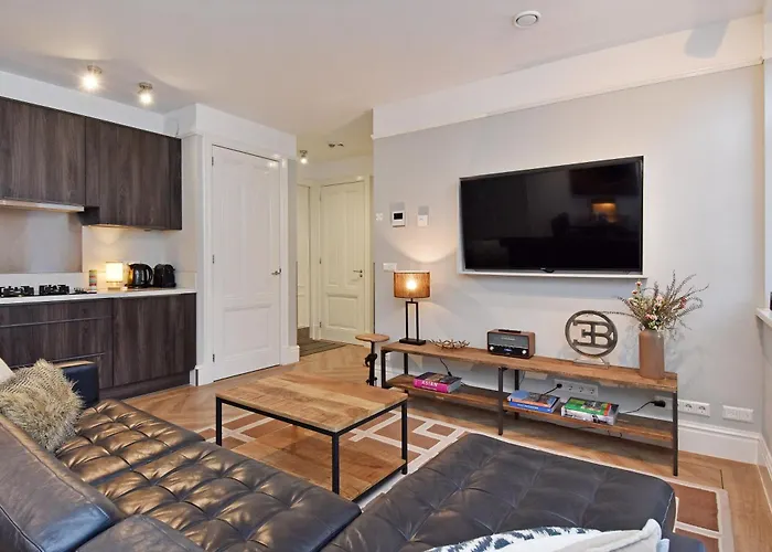 Apartamento Park Royal 82 *