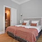 Park Royal 82 Apartman