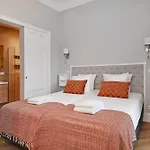 Apartment Park Royal 82