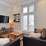 Park Royal 82 Apartman Hága