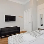 Apartment Park Royal 82 *