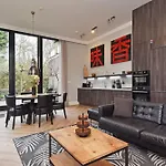Apartment Park Royal 82