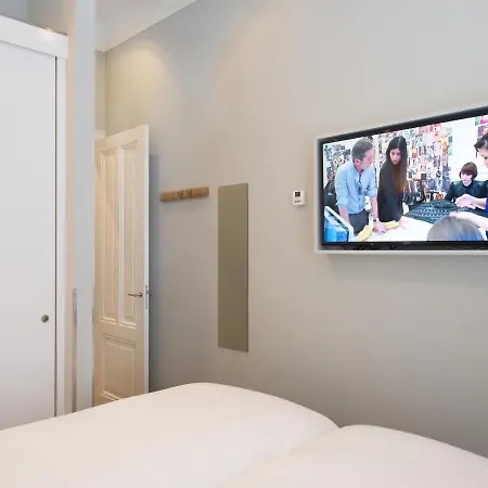 Bizstay Park Executive Apartment