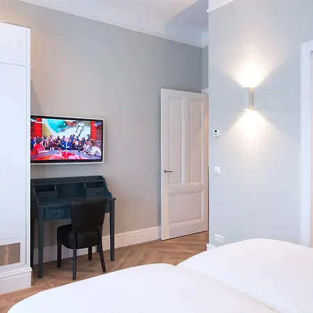 Park Royal 82 Apartment *