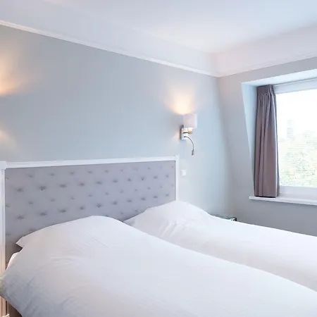 Park Executive * Haag