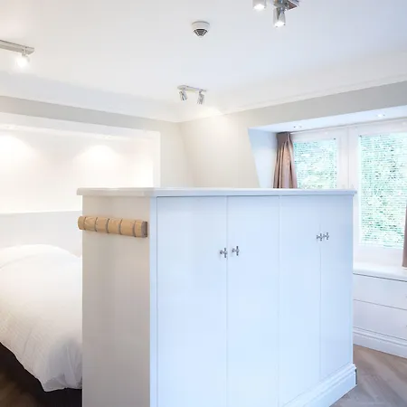 Park Central Royal 82