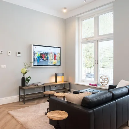 Апартаменты Park Central Royal 82 *