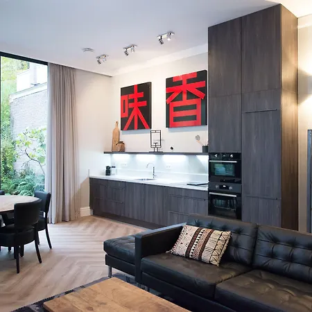 Park Central Royal 82 Апартаменты Гаага