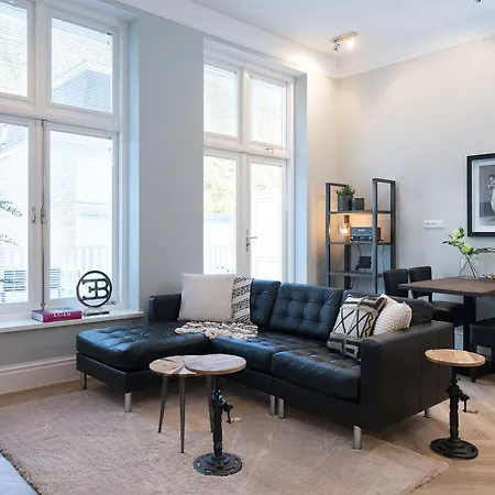 Апартаменты Park Central Royal 82