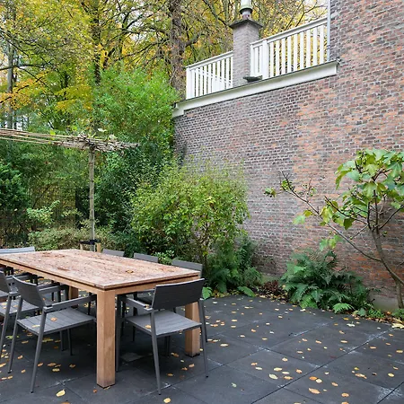 Апартаменты Park Central Royal 82 Гаага