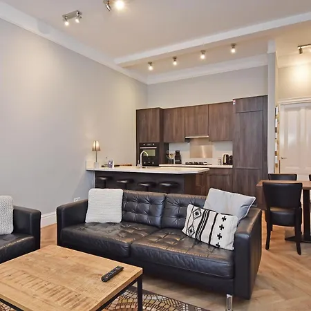 Apartment Park Royal 82 *