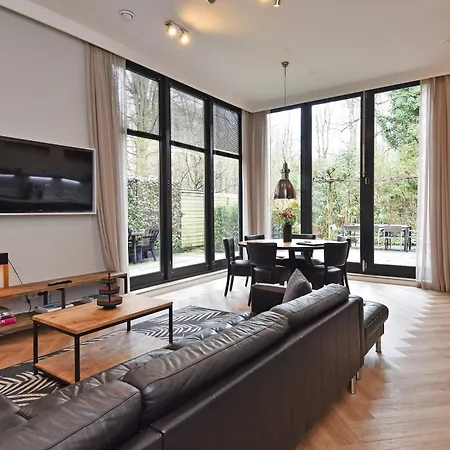 Apartment Park Royal 82