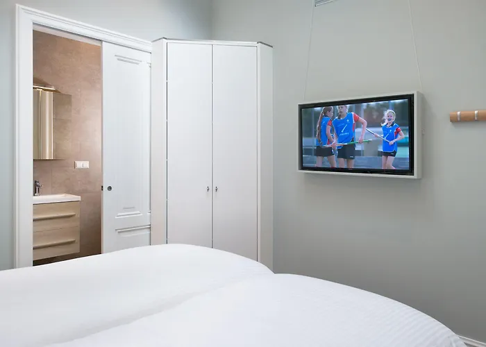 Park Royal 82 Apartment *