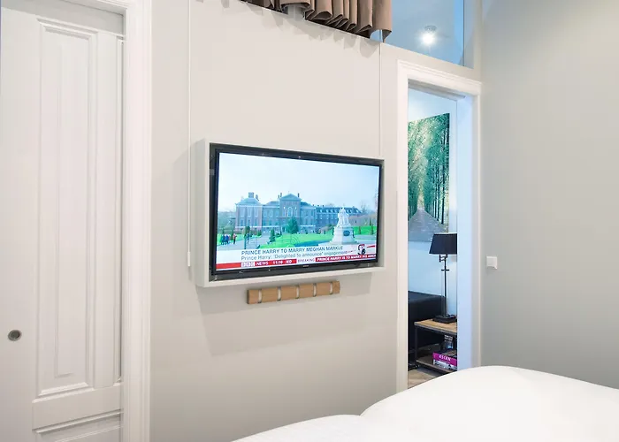 Park Royal 82 Apartment *