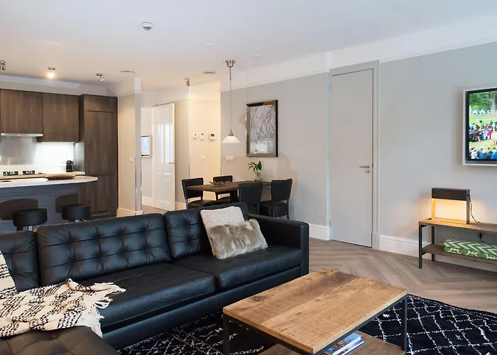 Park Royal 82 * La Haya