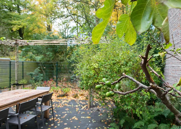 Park Royal 82 * La Haya