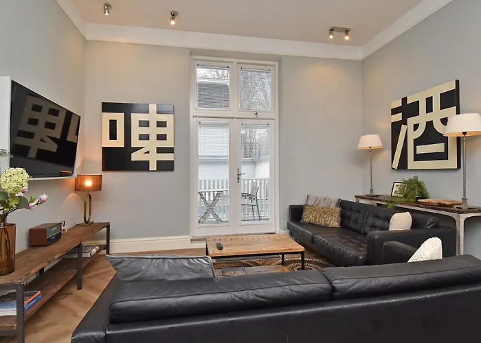 Park Royal 82 لاهاي