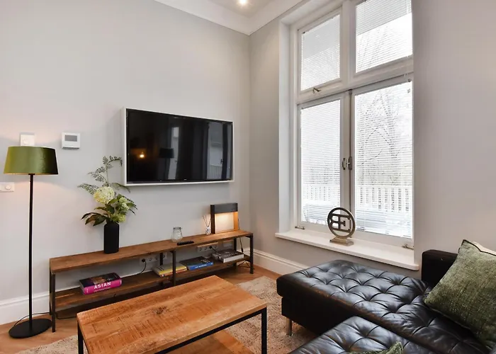 Park Royal 82 * لاهاي