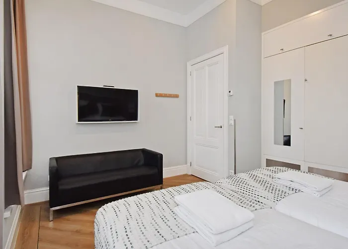 Apartment Park Royal 82 *