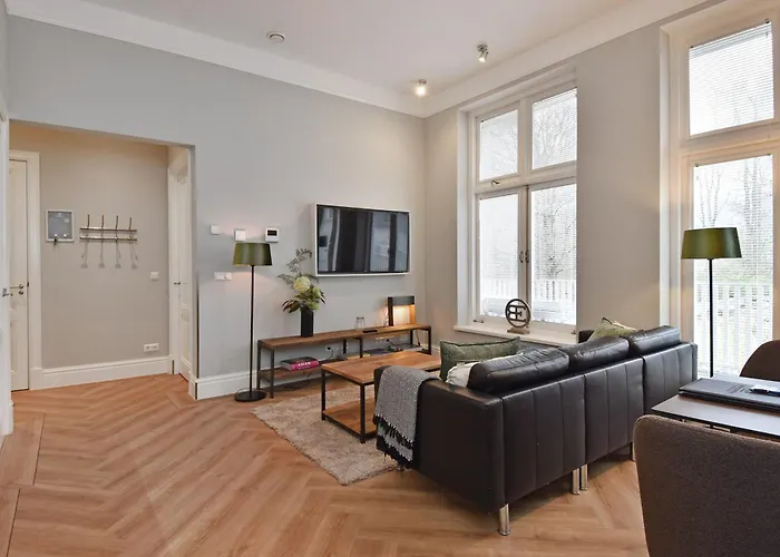 Apartman Park Royal 82 Hága