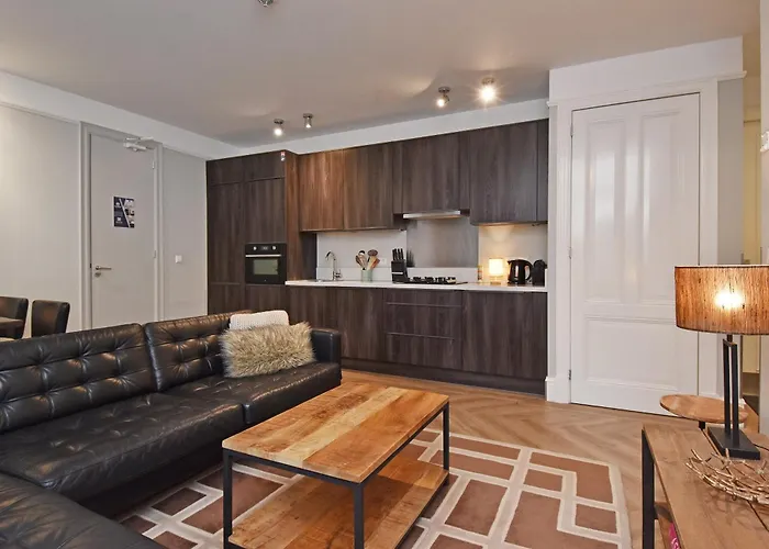 Park Royal 82 Apartman Hága